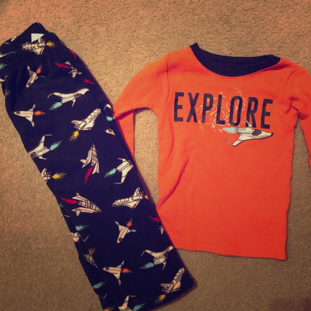 Carters 3t PJs